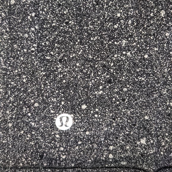 Lululemon Workout Top - Picture 5 of 5